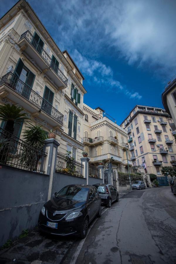 مبيت وإفطار نابولي Casa Cavaliere المظهر الخارجي الصورة